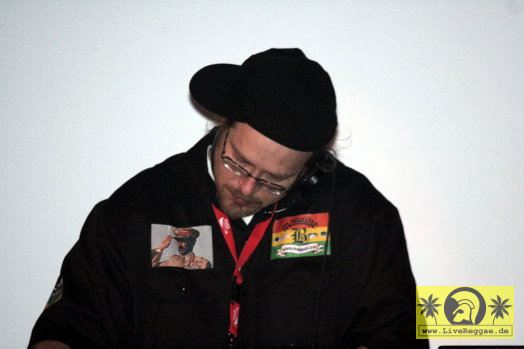 Bobby Kondors (USA) feat. Massive B Soundsystem 11. Chiemsee Reggae Festival, Übersee - Tent Stage 19. August 2005 (4).jpg